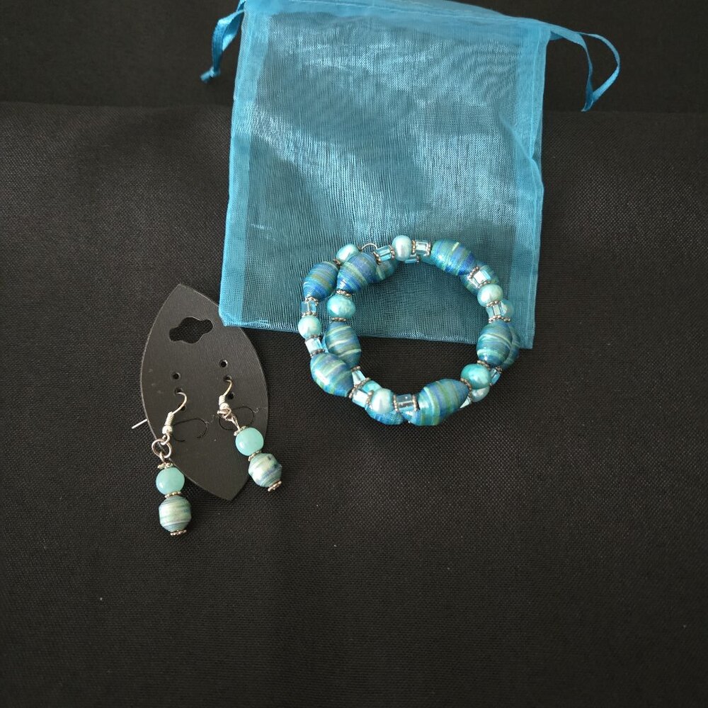 Hand Crafted Recycled Paper Wire Wrapped Jewelry Set - NWOT